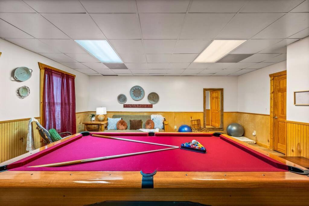 Log Cabin, Hot Tub, Fireplace, Pool Table & Views! เซอเวียร์วีล ภายนอก รูปภาพ