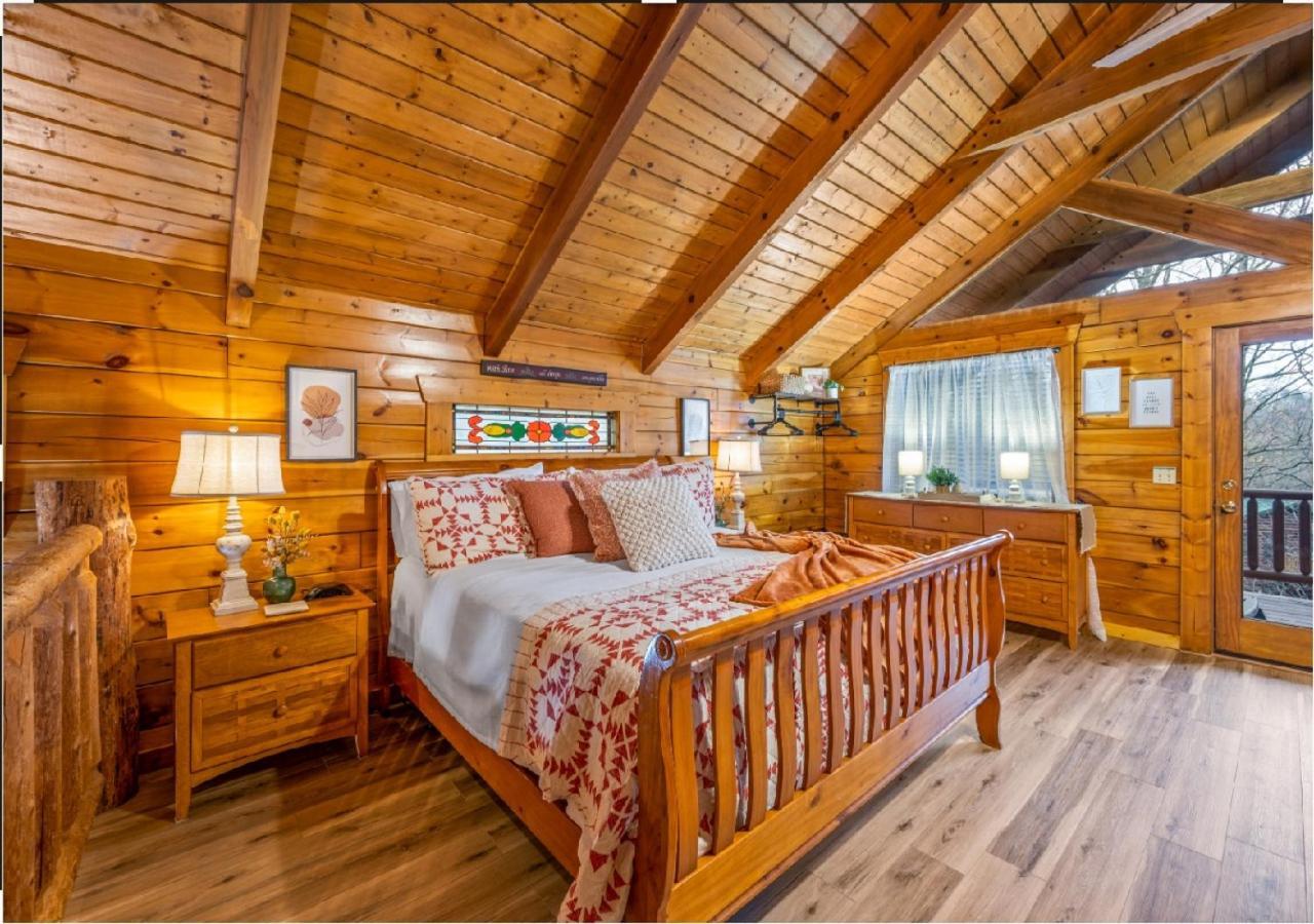 Log Cabin, Hot Tub, Fireplace, Pool Table & Views! เซอเวียร์วีล ภายนอก รูปภาพ